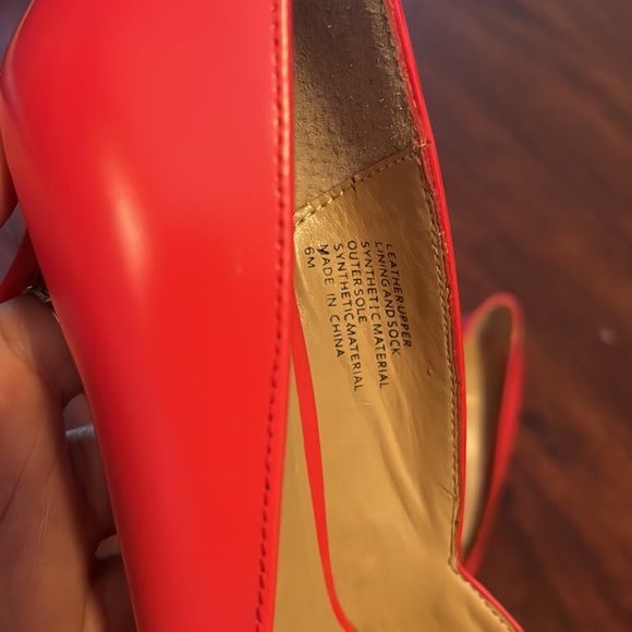Banana Republic red heels - Picture 3 of 7